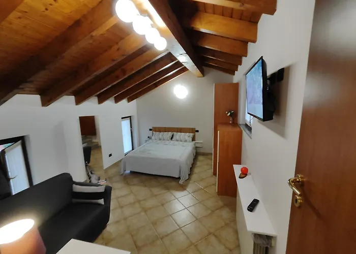 Casa Ninetta * בורגומאנרו